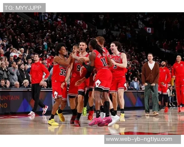 克林根表现平平仅得2分却抢下9篮板球队需更多贡献 克林根表现平平仅得2分却抢下9篮板球队需更多贡献