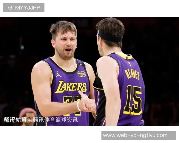 里夫斯称赞球队传球手实力认为正常情况下能占据90优势 里夫斯称赞球队传球手实力认为正常情况下能占据90优势